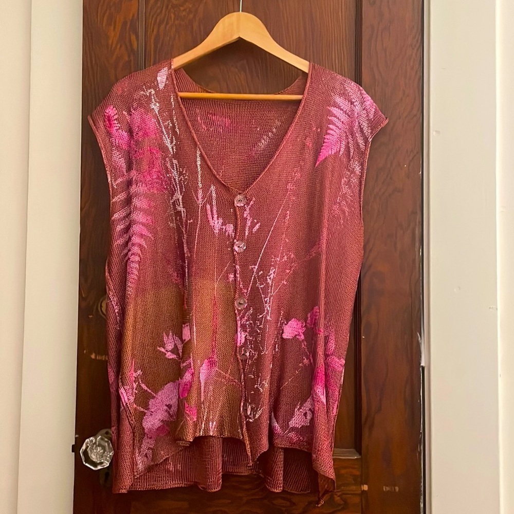 Paper Templates v-neck swing top. Handmade and hand painted. NWOT